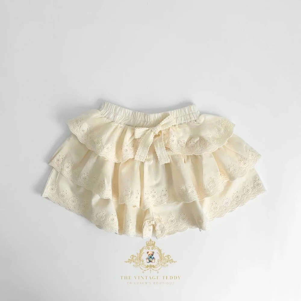 NWT Pretty Girls Eyelet Lace Embroidered Skort Skirt & Shorts Bohemian Cream 4T